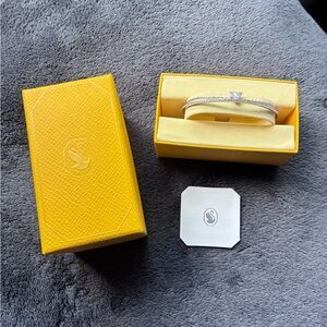 Swarovski Bracelet with triangular cut and pave